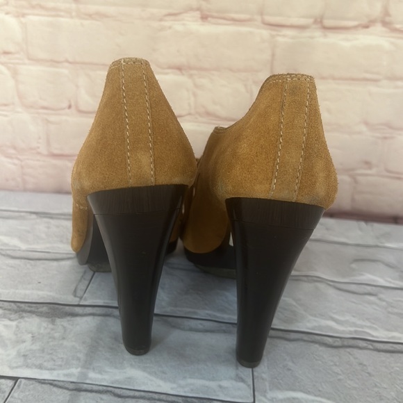 Michael Michael Kors suede, leather camel Oxford heels size 10M - Picture 2 of 11